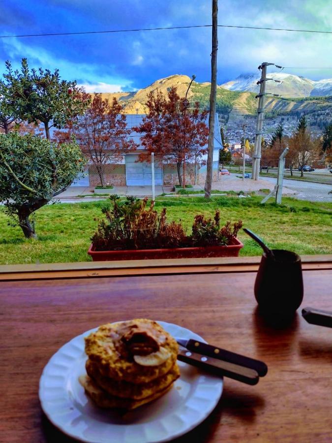 Pintó Casa Hostel Esquel Exterior foto